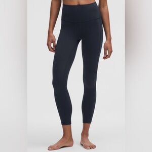Lululemon Align Navy 25” with pockets!
